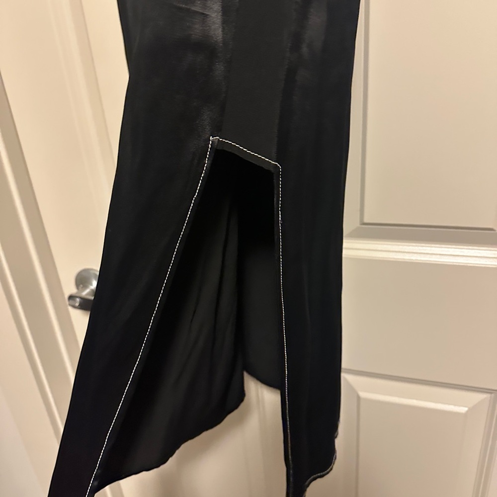 Zara Black Midi Dress with contrast stitching - Low back - Picture 3 of 3